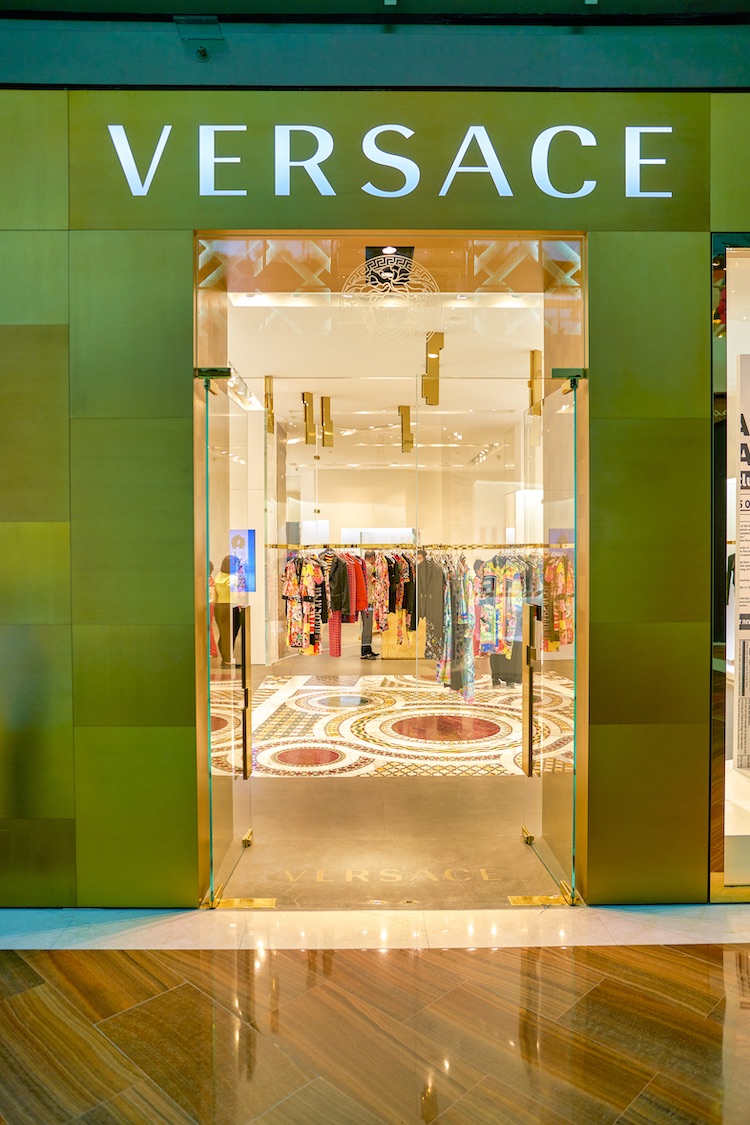 Versace Man Eau Fraiche Review: Feel Fresh & Confident Versace Outlet