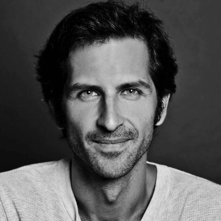 L’Eau de Distance: The Smell of a Digital Perfume Danilo Lauria