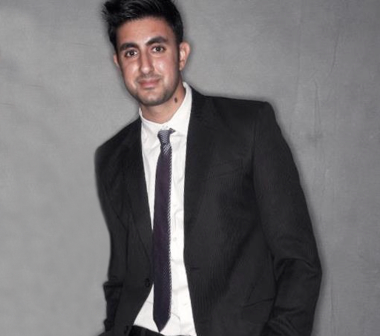 L’Eau de Distance: The Smell of a Digital Perfume Gunu Kapoor