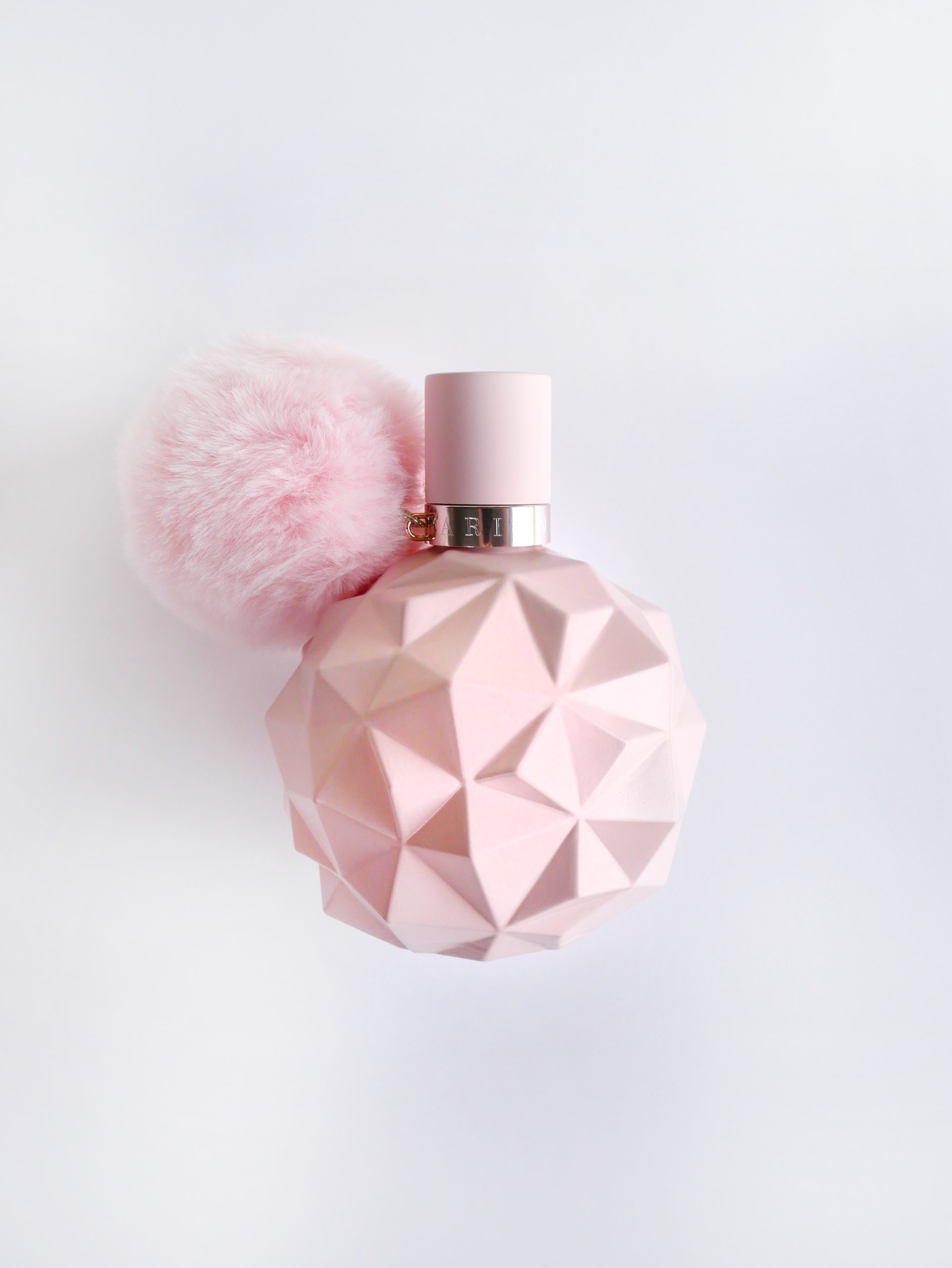 7 Best Ariana Grande Perfumes Reviewed Sweet Like Candy Ariana Grande Perfume