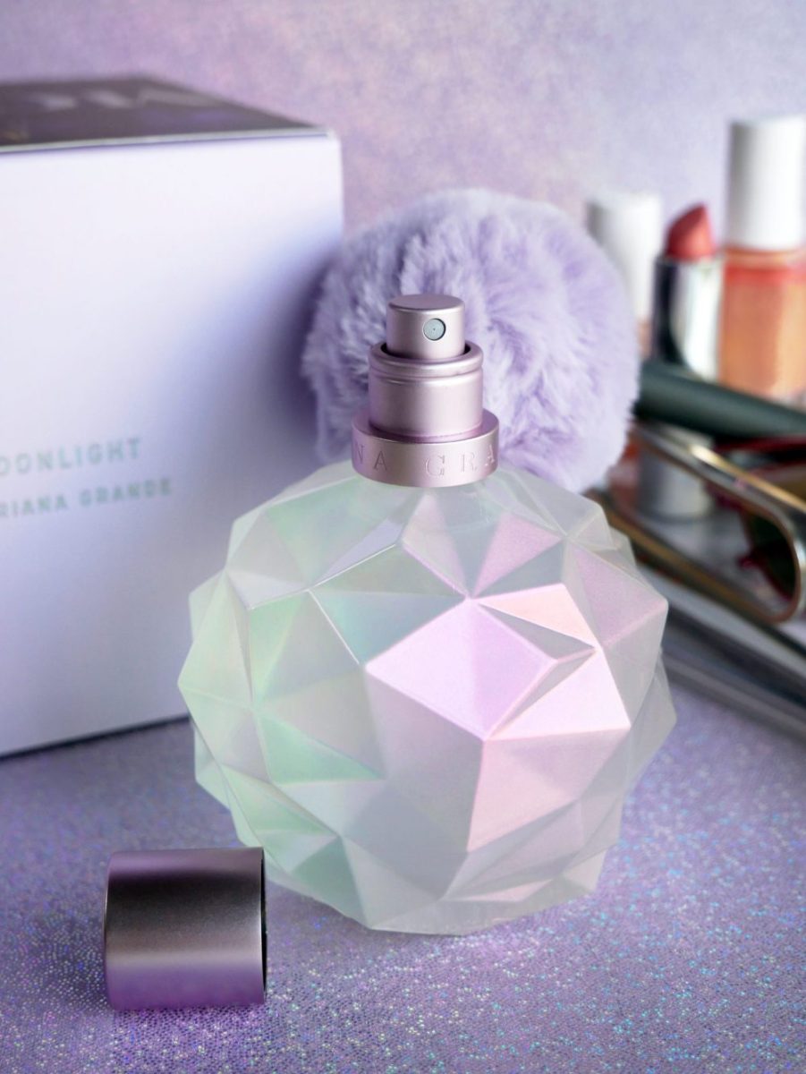 Ariana Grande Moonlight Review: A Sweet & Seductive Scent Moonlight by Ariana Grande 2