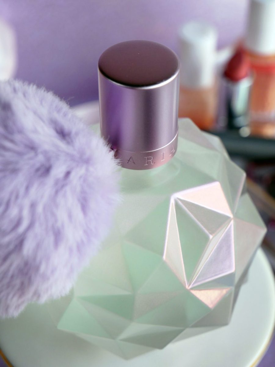 Ariana Grande Moonlight Review: A Sweet & Seductive Scent Moonlight by Ariana Grande 4