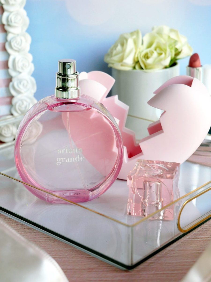 Ariana Grande Thank U, Next Perfume Reviewed: Cool Yet Playful Ariana Grande Thank U, Next Perfume 3