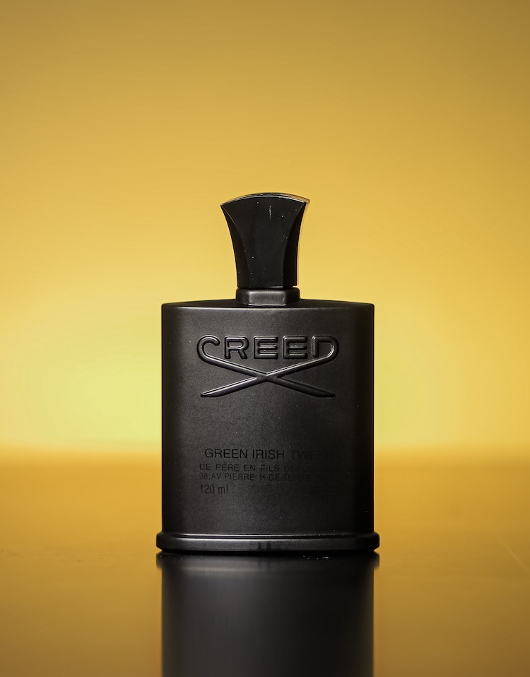 Creed Green Irish Tweed vs Aventus: Ultimate Comparison Creed Green Irish Tweed EDP