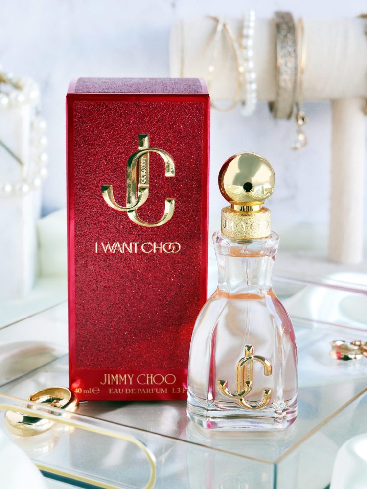 Jimmy Choo I Want Choo Perfume Reviewed: Soft, Sparkling & Feminine I Want Choo Packaging