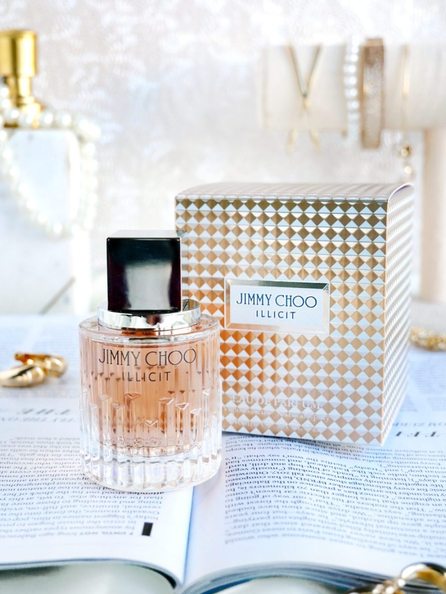 8 Best Jimmy Choo Perfumes for Women Reviewed: Full Of Elegance & Glamor Illicit by Jimmy Choo