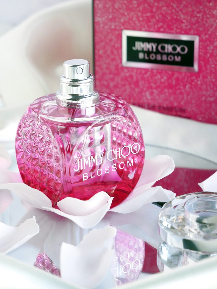 Jimmy Choo Blossom Perfume Reviewed: Bright & Exciting Scent For Your Next Nightout Jimmy Choo Blossom Perfume 4