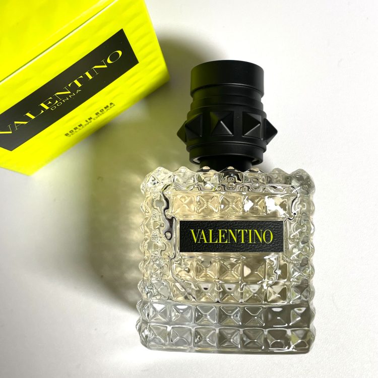 Valentino Donna Born in Roma Yellow Dream