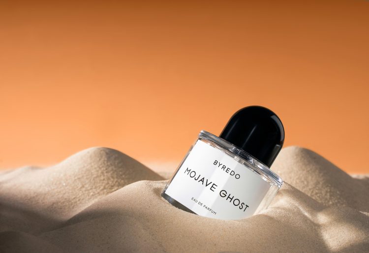 Byredo Mojave Ghost Perfume Reviewed: Subtle & Genderless Byredo Mojave Ghost Perfume Bottle