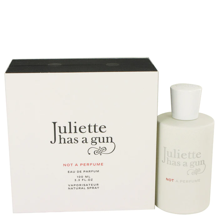 Juliette Has a Gun Not a Perfume Review: Clean, Unique & Floral Juliette Has a Gun Not a Perfume Review