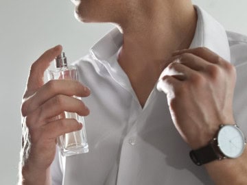 Body Spray vs Cologne: What's The Difference? body spray vs cologne