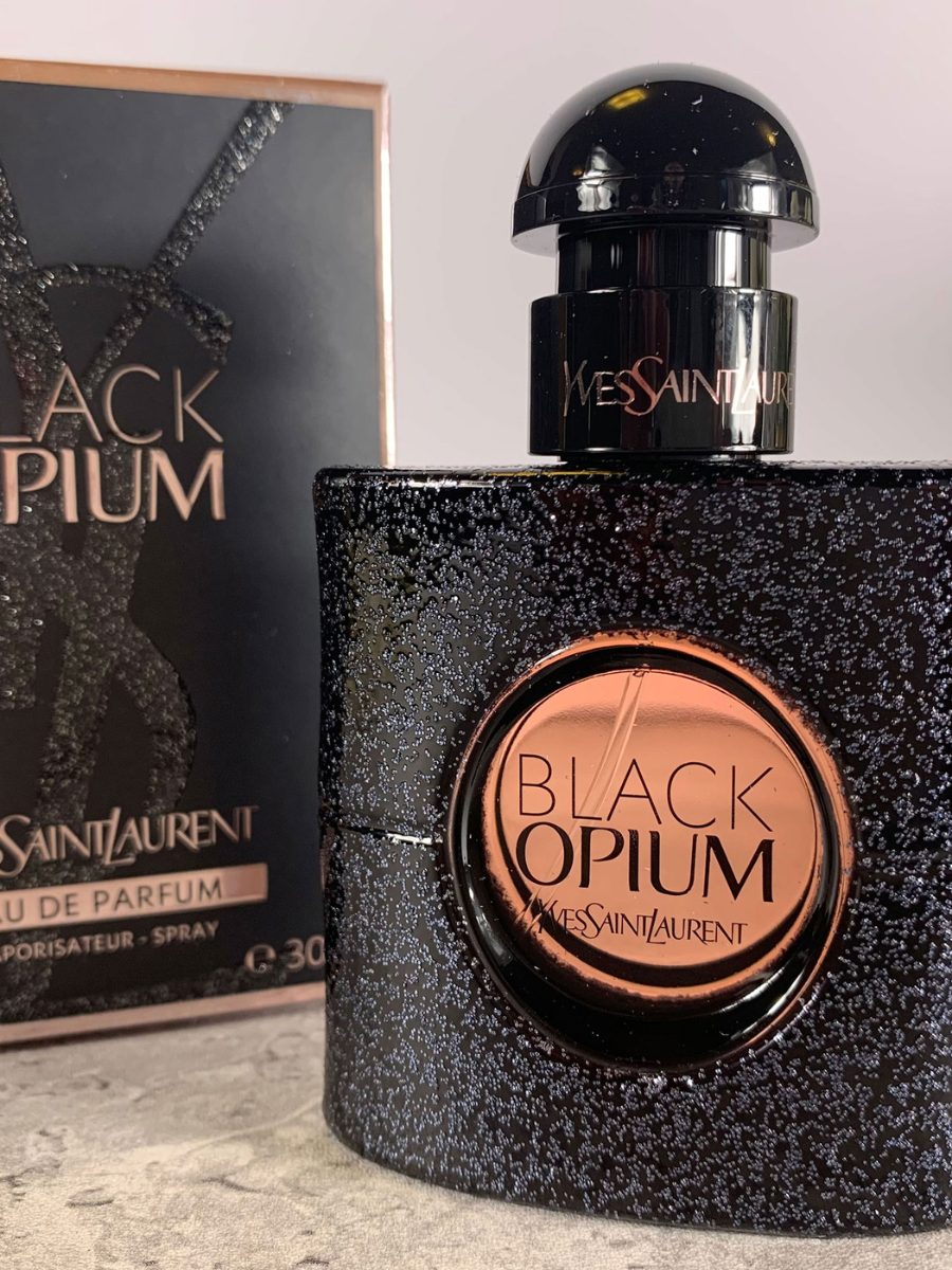 YSL Black Opium Neon vs Black Opium: Ultimate Women's Perfume Comparison Yves-Saint-Laurent-Black-Opium-Perfume-6