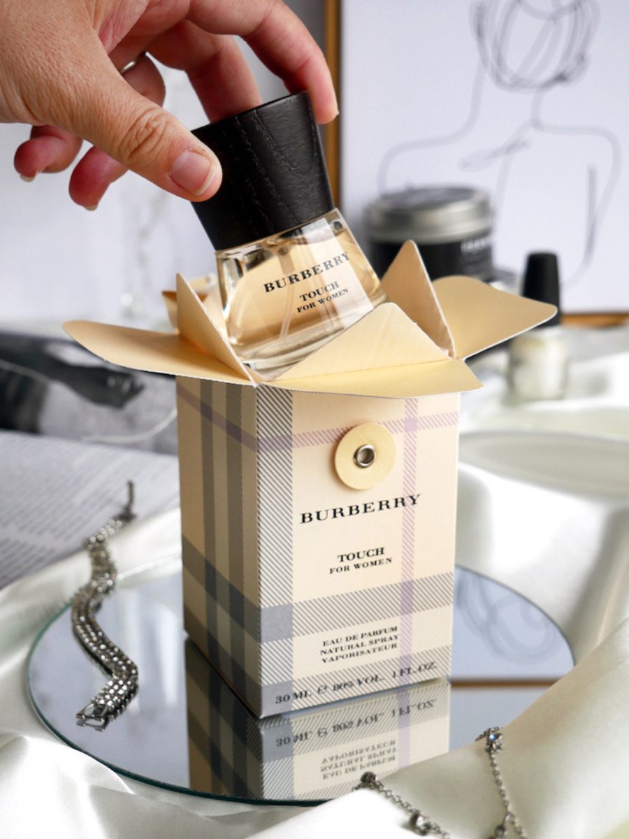 Burberry Touch for Women Review: Sweet, Versatile & Floral Burberry Touch for Women Review: Sweet, Versatile & Floral