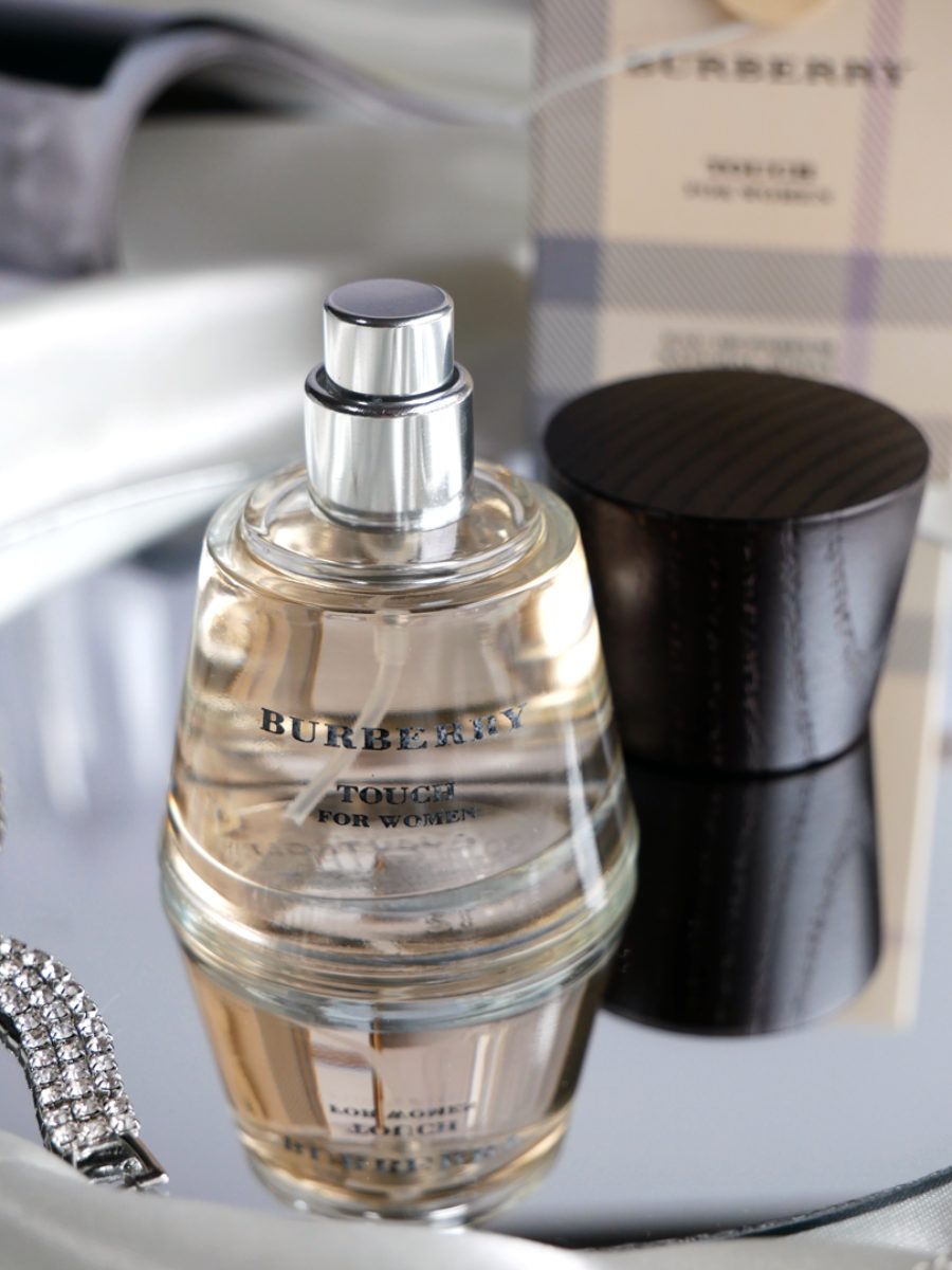 8 Best Burberry Perfumes for Women Burberry-Touch-4