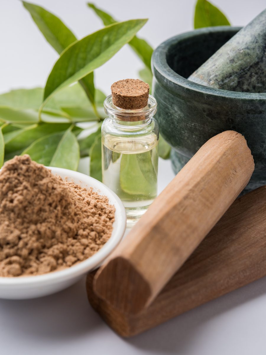 9 Dry Woods Scents: The Serene Notes of Nature Sandalwood Perfume Oil