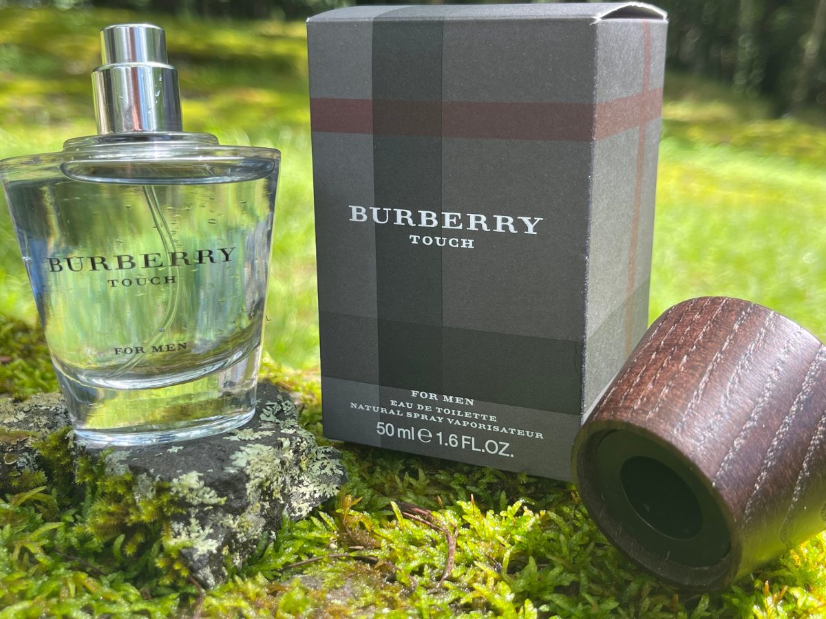 A Review of Burberry Touch For Men: Intriguing and Masculine Burberry Touch for Men 3