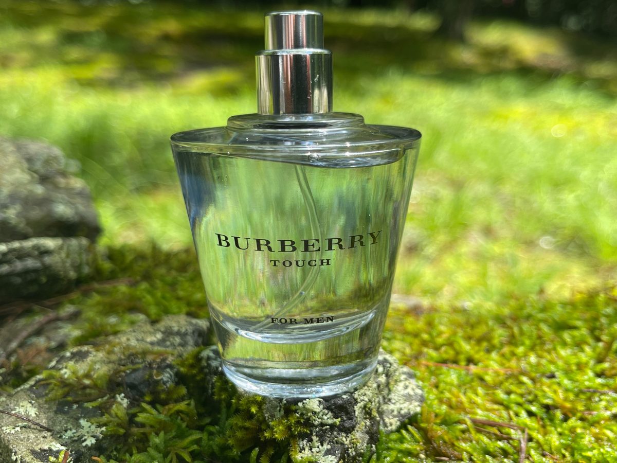 A Review of Burberry Touch For Men: Intriguing and Masculine Burberry Touch for Men 5