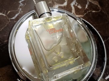 Our 9 Irresistible Fresh Fragrance Perfumes: The Fresh Scent Family Fresh Fragrance Perfumes