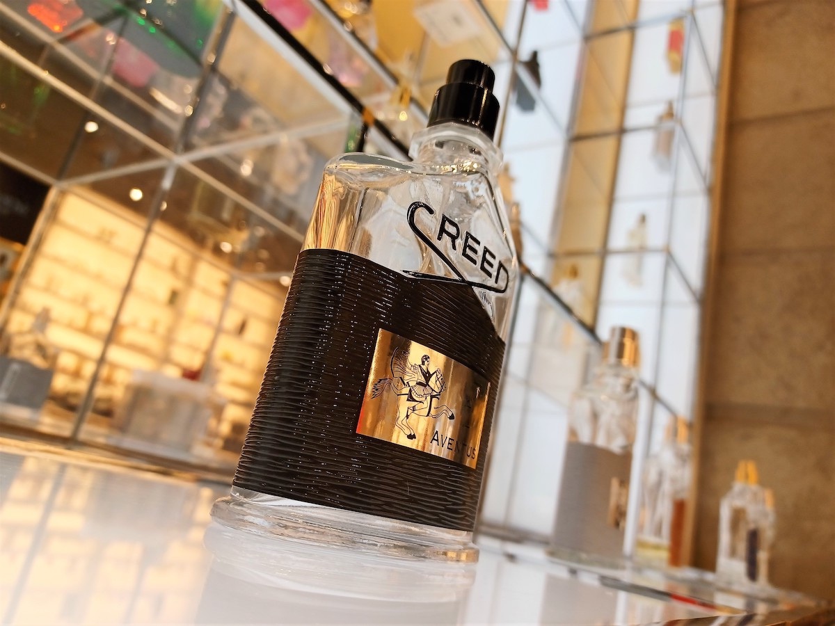 6 Luxury Perfume & Cologne Favorites: Top Picks by Scent Lovers Creed-Aventus-Luxury-Perfume-1