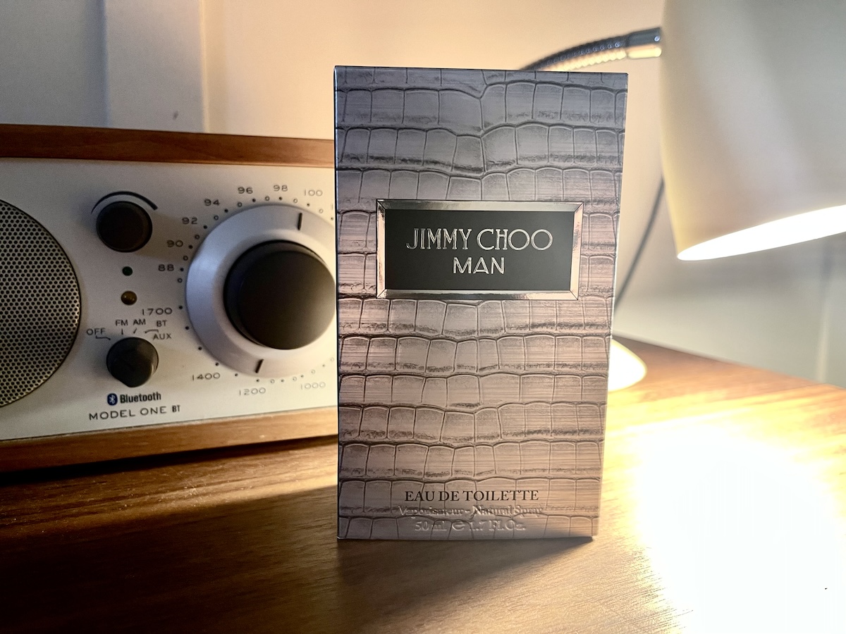 Jimmy Choo Man: A Review of its Versatile and Masculine Scent jimmy choo man 4